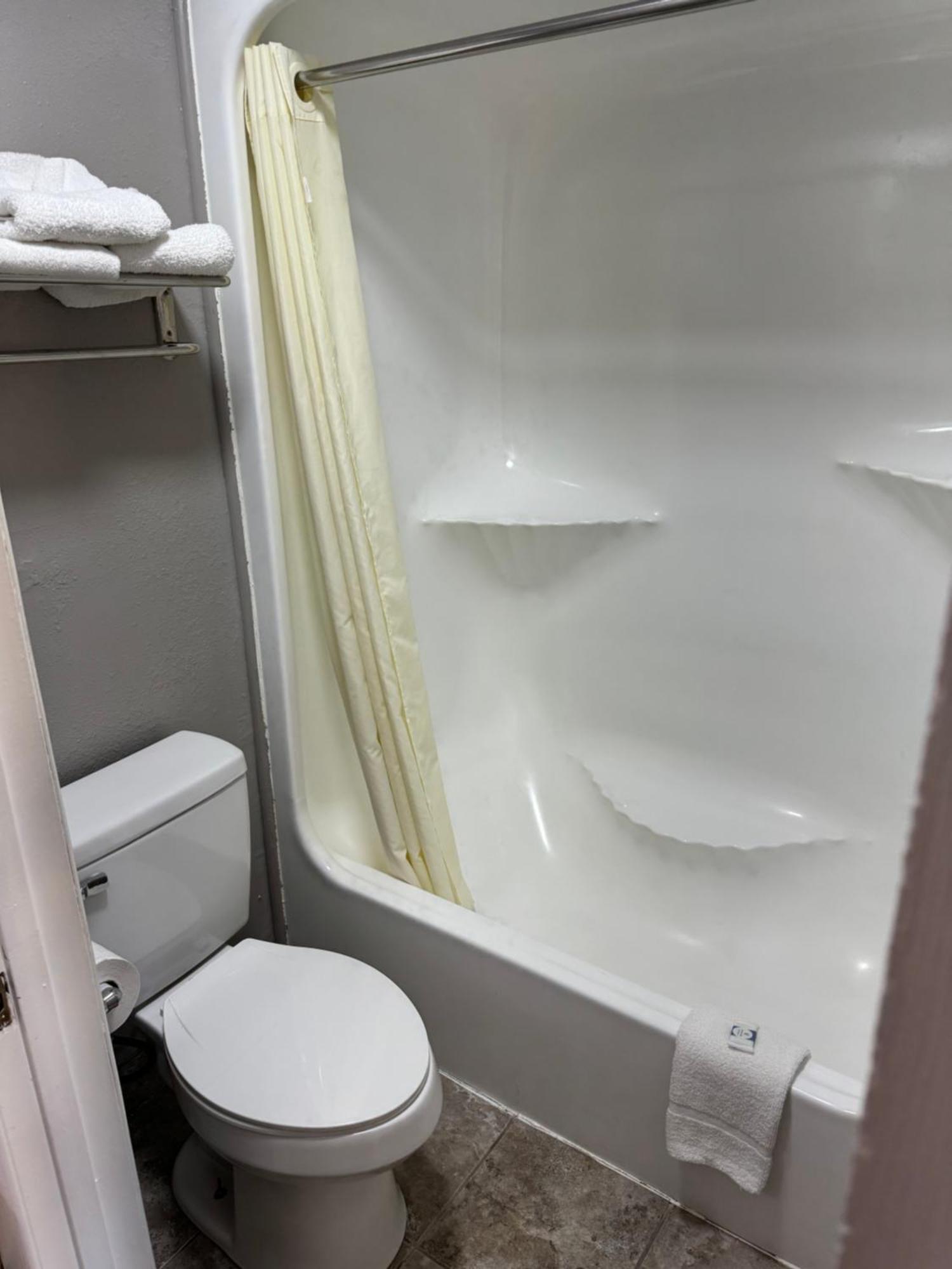 Kansas Inn Independence Екстер'єр фото