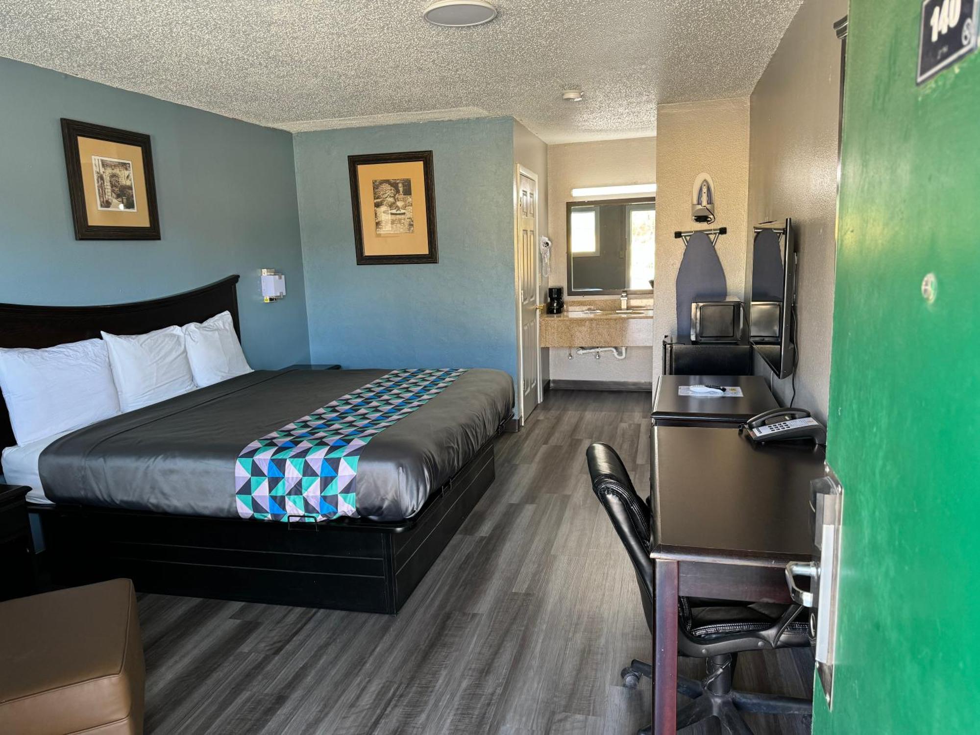 Kansas Inn Independence Екстер'єр фото