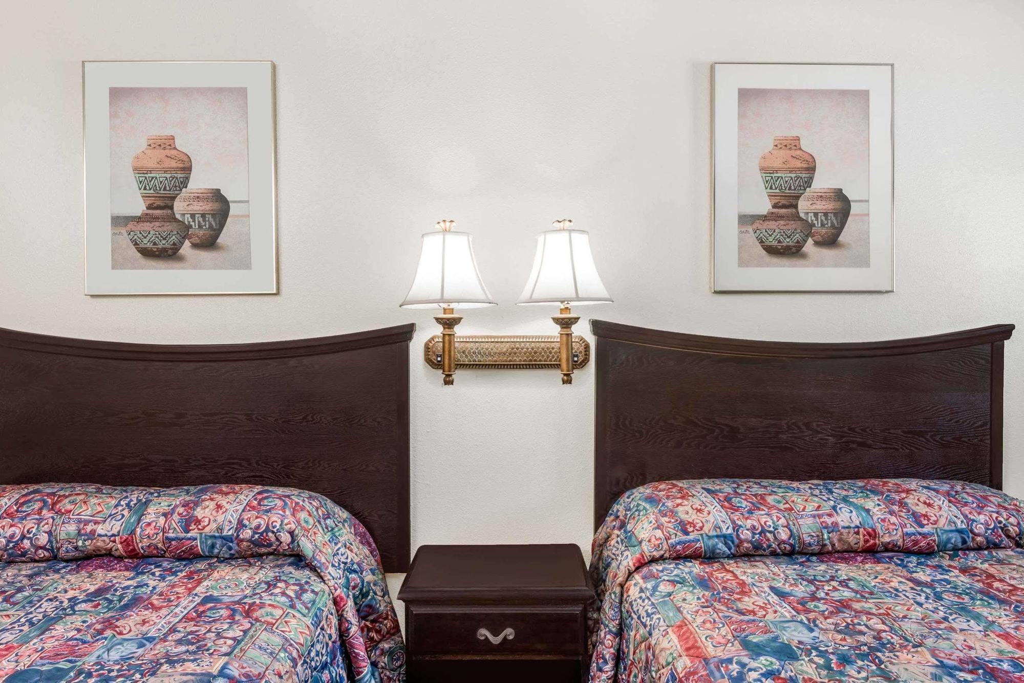 Kansas Inn Independence Екстер'єр фото