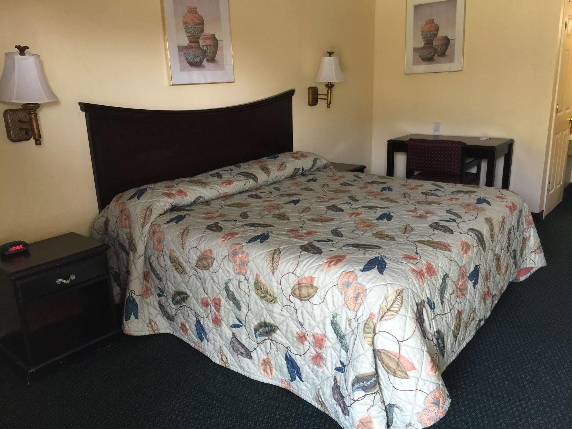 Kansas Inn Independence Екстер'єр фото