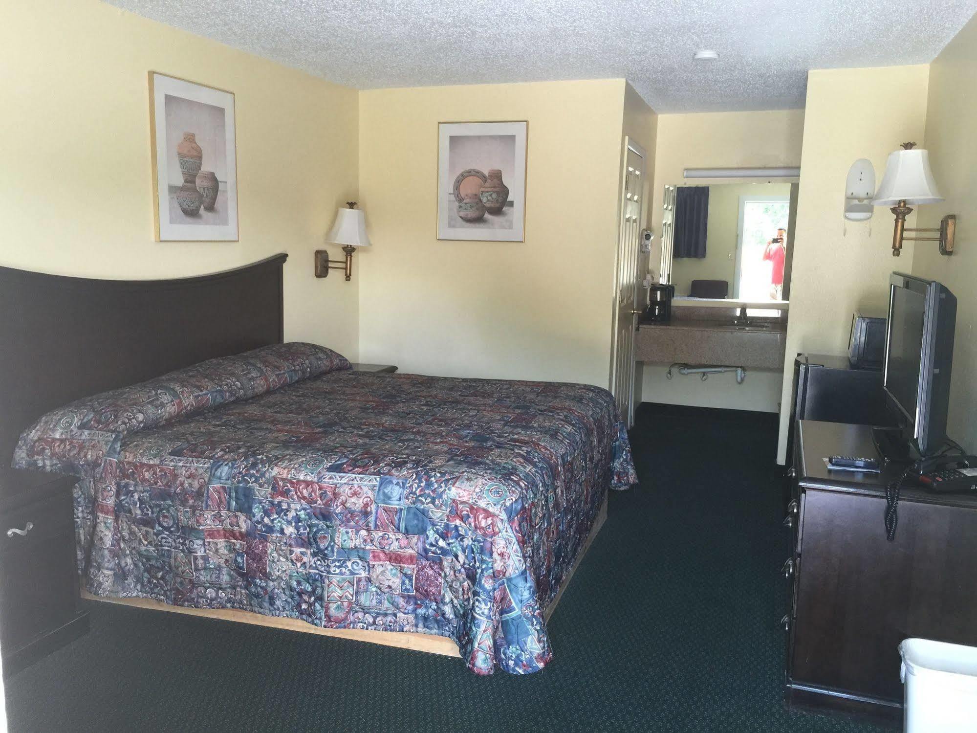 Kansas Inn Independence Екстер'єр фото