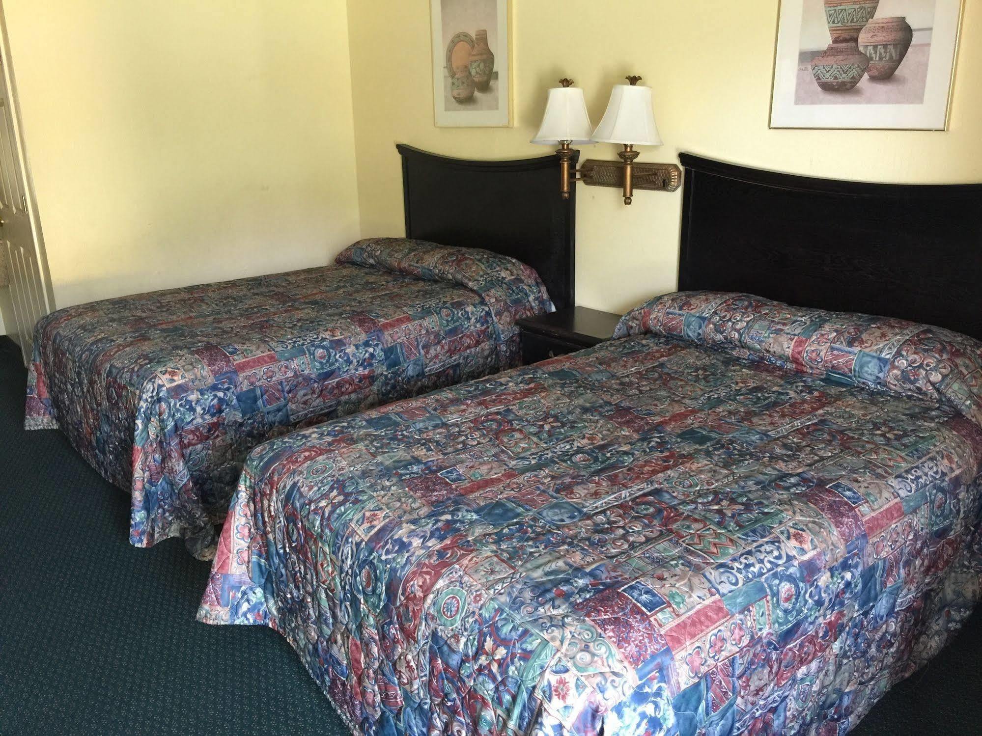 Kansas Inn Independence Екстер'єр фото